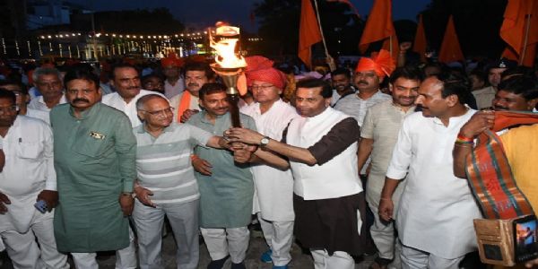 झांसी से ग्वालियर पहुंची शहीद ज्योति यात्रा, वीरांगना बलिदान मेले में उमड़ा जनसैलाब
