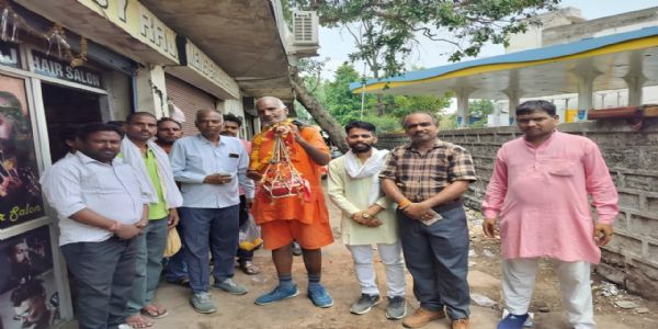 अनूपपुर: अमरकंटक से मां नर्मदा जल लेकर बाबा केदारनाथ की ओर निकले मन्नूलाल ,31 जुलाई तक 2650 किमी की पदयात्रा