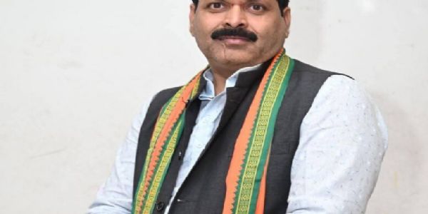 गरीबों का मकान टूटने की आड़ में दीपक बैज घड़ियाली आंसू बहा रहे – अरुण धर दीवान