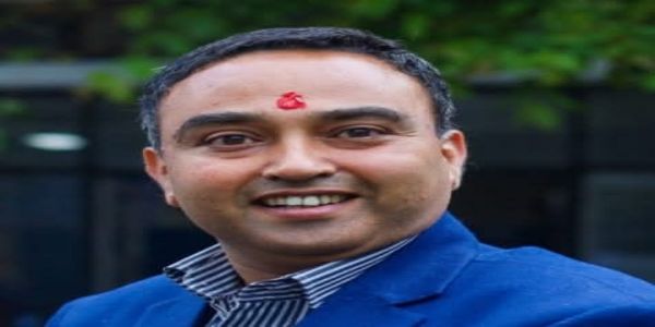 शहीद स्मारक में चार्जिंग स्टेशन बनाना शहीदों का अपमान : विश्व चक्षु