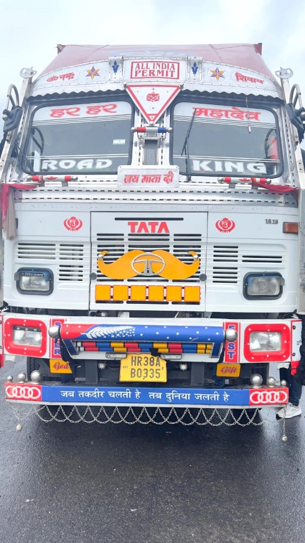 ट्रक कंटेनर से 688 किलो डोडा पोस्त के साथ एक तस्कर गिरफ्तार1