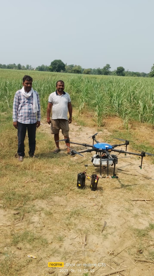 ड्रोन तकनीक के इस नवाचार से कृषि करते किसान