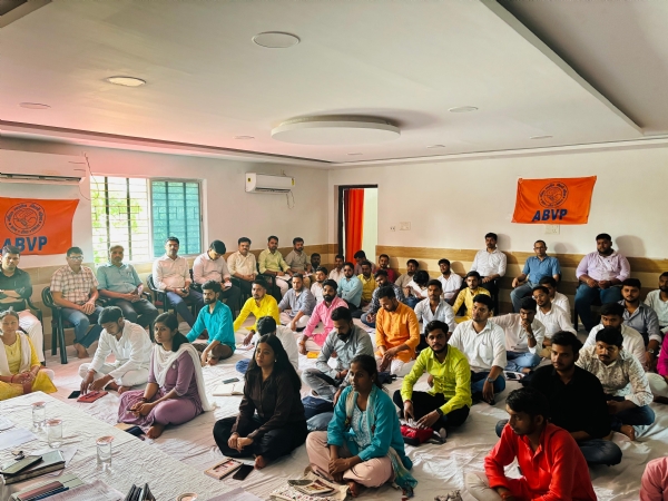 *विद्यार्थी परिषद कर रही छात्र शक्ति को राष्ट्र शक्ति में परिवर्तित : घनश्याम शाही*