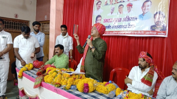 कार्यक्रम को संबोधित करते केंद्रीय पर्यवेक्षक