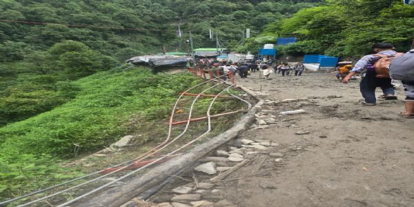केदारनाथ धाम की पैदल यात्रा मार्ग पर जंगलचट्टी