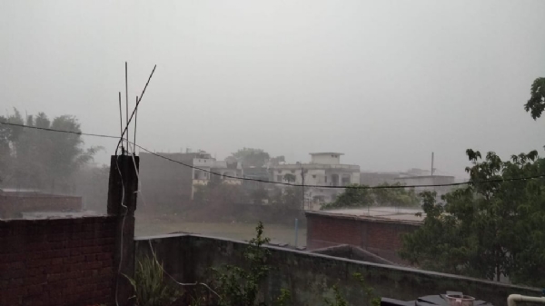 झमाझम बारिश झमाझम बारिश