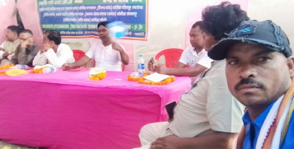 अररिया फोटो:परिचर्चा में मंचासिन अतिथि