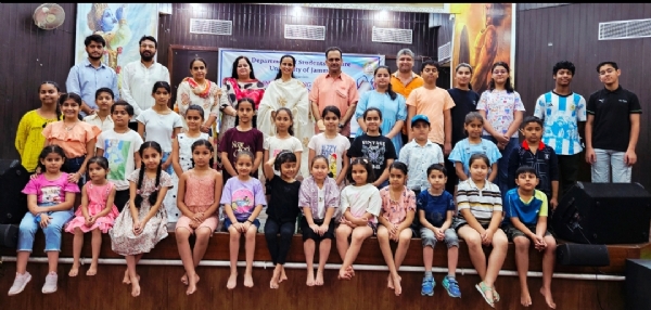 जम्मू विश्वविद्यालय में बच्चों के लिए समर कैंप का किया उद्घाटन