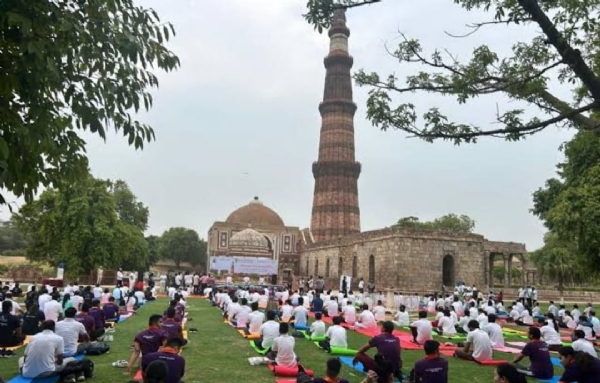 कुतुब मीनार में योग