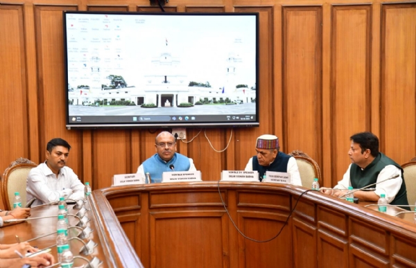 दिल्ली विधानसभा में सोमवार को विधानसभा नियमावली संशोधन संबंधी घोषणा करते अध्यक्ष विजेंद्र गुप्ता