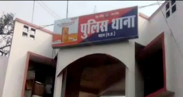 गाड़ी पलटने से सरपंच की मौत