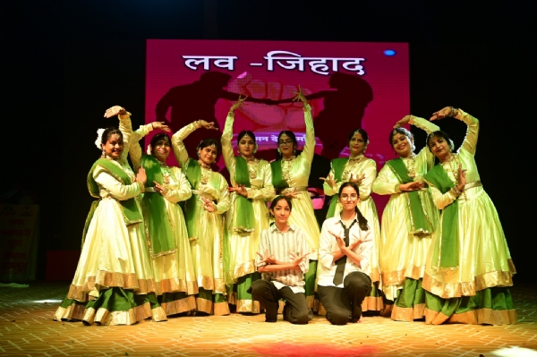 महेश नवमी महोत्सव की प्रस्तुतियों में लव जिहाद नृत्य नाटिका दे गई बड़ी सीख