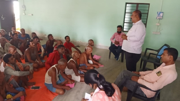 अररिया फोटो:कृषि जन चौपाल कार्यक्रम में किसान और कृषि विभाग के अधिकारी