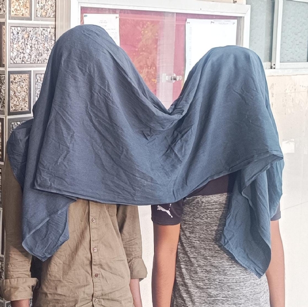 गिरफ्तार