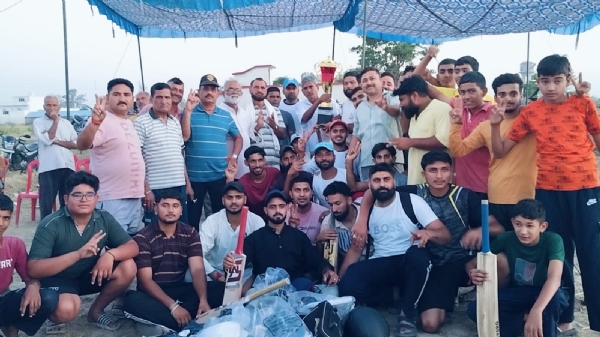 प्रतियाेगिता में भाग लेने वाले खिलाडी््