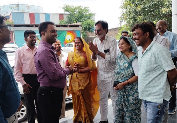 नगरीय प्रशासन आयुक्त ने किया पीथमपुर का दौरा