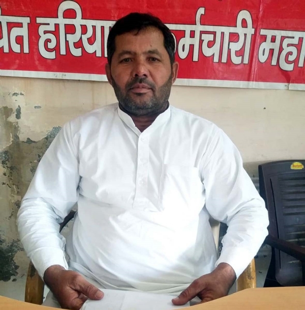 रोडवेज डिपो प्रधान राजबीर दुहन।