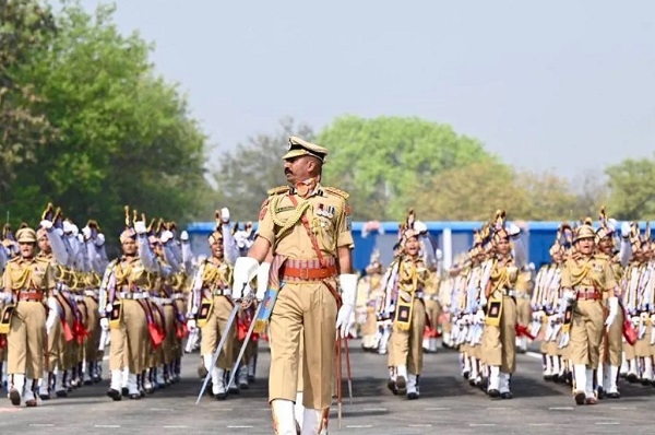 नव आरक्षक दीक्षांत समारोह (फाइल फोटो) नव आरक्षक दीक्षांत समारोह (फाइल फोटो)