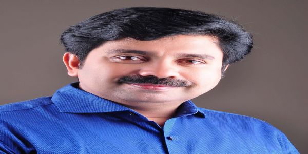 निलाम्बुर विधानसभा उपचुनाव जीतने वाले कांग्रेस उम्मीदवार आर्यदान शौकत की तस्वीर