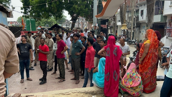 मौके पर उमड़ी भीड़