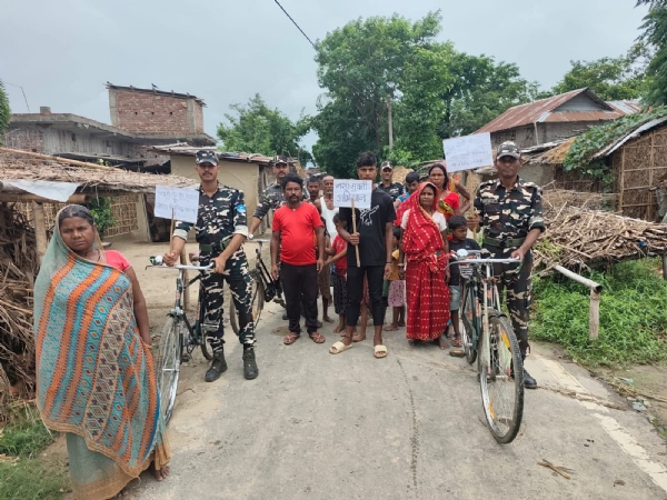अररिया फोटो:एसएसबी जवानों की नशा मुक्त जन जागरूकता रैली