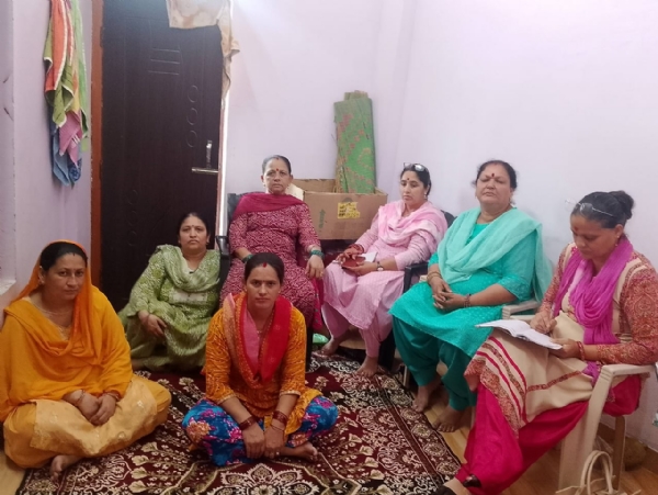 अखिल भारतीय जनवादी महिला समिति ने बसों के किराये में वृद्धि का किया विरोध