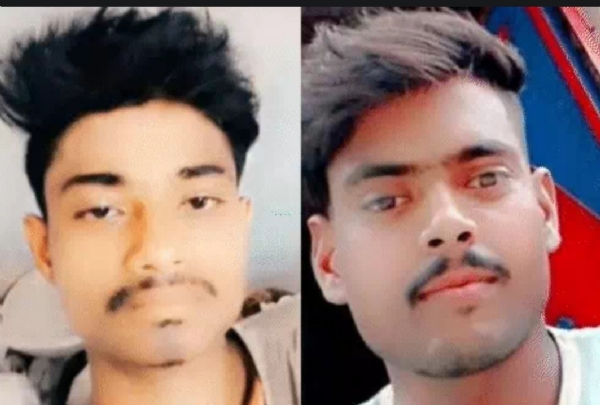 मृतक दोस्तो की फाइल फोटो मृतक दोस्तो की फाइल फोटो