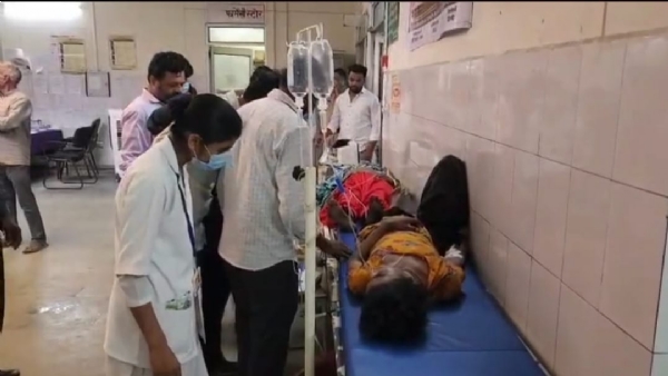 अस्पताल में भर्ती अस्पताल में भर्ती