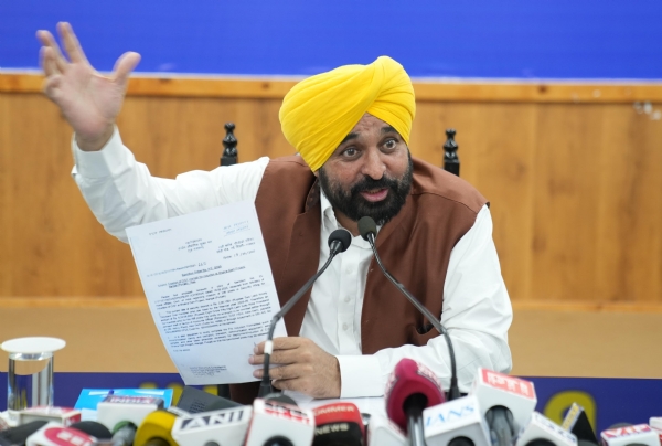 पंजाब के मुख्यमंत्री भगवंत मान पंजाब के मुख्यमंत्री भगवंत मान