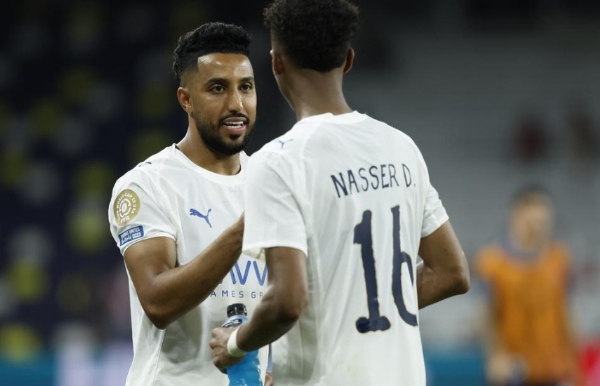 अल-हिलाल के सलेम (बाएं)और नासिर अल-दौसरी (दाएं) अल-हिलाल के सलेम (बाएं)और नासिर अल-दौसरी (दाएं)