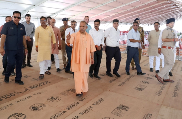 *मुख्यमंत्री ने लिया आयुष विवि में राष्ट्रपति के आगमन की तैयारियों का जायजा* *मुख्यमंत्री ने लिया आयुष विवि में राष्ट्रपति के आगमन की तैयारियों का जायजा*