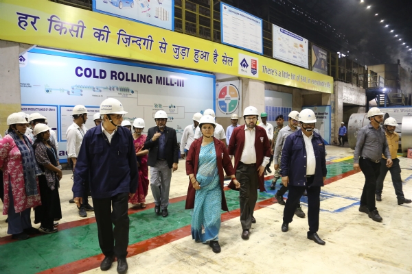 निरीक्षन करते फ़ोटो
