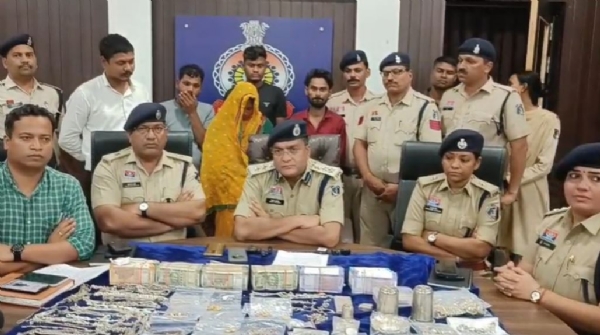 चोरी के आरोप‍ित गिरफ्तार