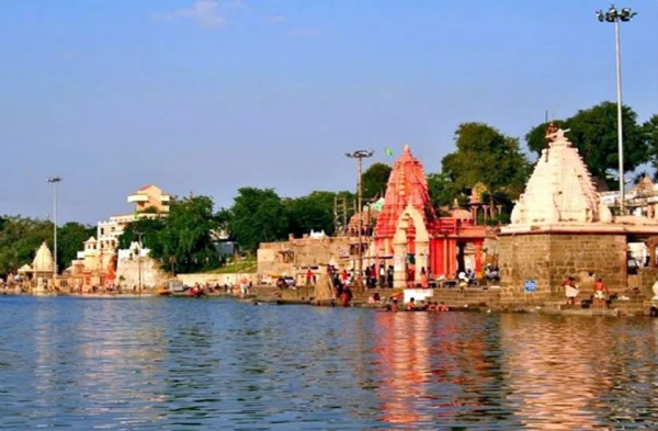 मुख्यमंत्री करेंगे ध्वज पूजन, अर्पित करेंगे मां शिप्रा को 351 फीट लम्बी चुनरी