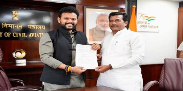 केन्द्रीय मंत्री नायडू से मिले सांसद कुशवाह