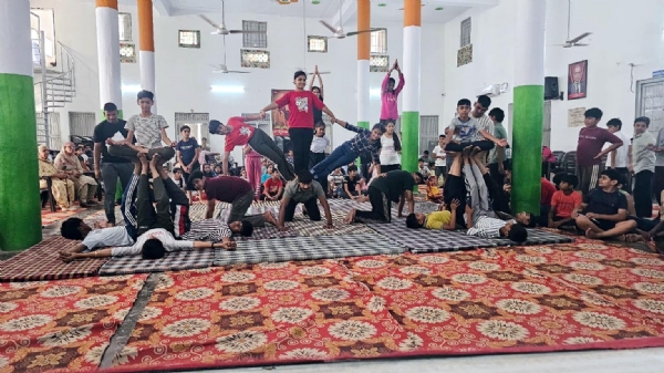फतेहाबाद। भारत विकास परिषद के बाल संस्कार शिविर में भाग लेते विद्यार्थी।