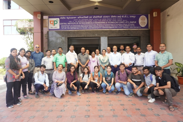 प्लास्टिक इंडस्ट्री विजिट और एक्सपर्ट लेक्चर के प्रतिभागी