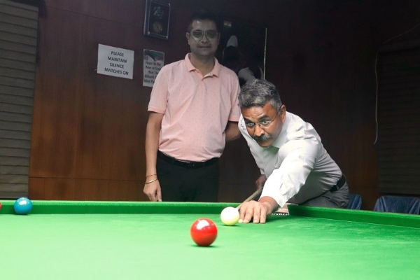 भोपालः टी.टी. नगर स्टेडियम में 6 रेड स्नूकर चैम्पियनशिप 2025 का शुभारंभ