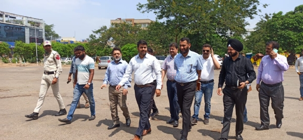 अमरनाथ यातरियाें के सवागत की तैयारियाें का जायजा लेते जेएमसी अधिकारी्््