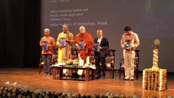 माइंड , ब्रेन एंड कॉन्शसनेस कांफ्रेंस एमबसीसी-2025 का शुभारंभ करते हुए।