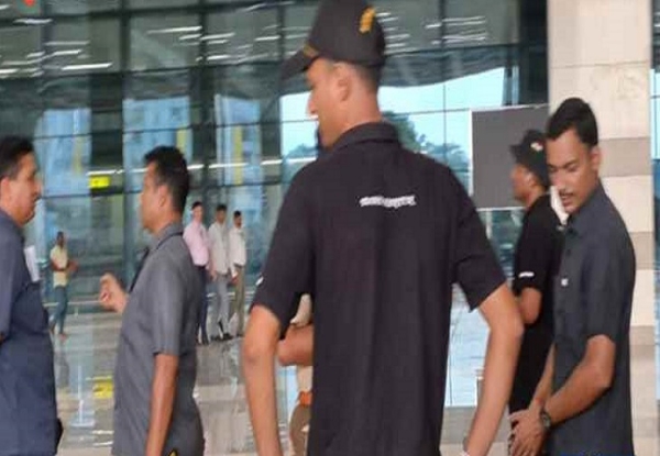 Information about bomb in the plane