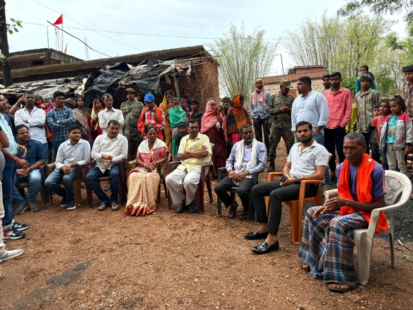 वार्ता की तस्वीर