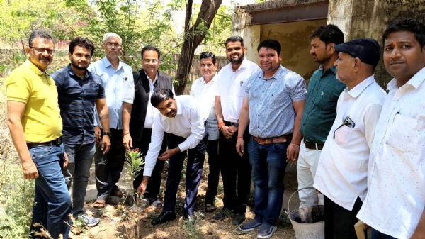 पर्यावरण संरक्षण के लिए करें पृथ्वी का श्रृंगार - डॉ. अरुण