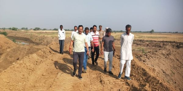 एक पेड़ माँ के नाम वृक्षारोपण महाअभियान की आज शुरुआत