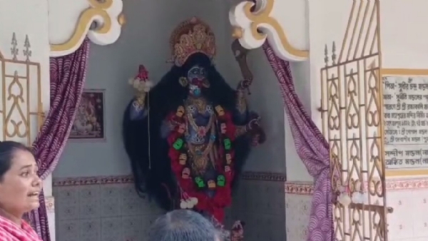 बालुरघाट में मंदिर में चोरी, लोगों में गुस्सा