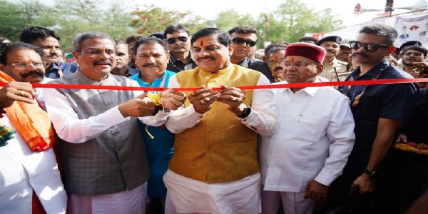 युवाओं को रोजगारमूलक शिक्षा देने में महत्वपूर्ण योगदान दे रहे नवोदय और केंद्रीय विद्यालयः धर्मेन्द्र प्रधान