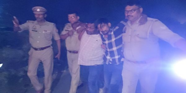 मुठभेड़ के दौरान देवा कोतवाली पुलिस ने शातिर बदमाश को किया गिरफ्तार