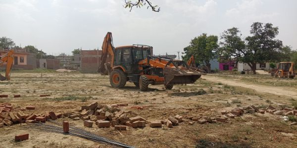 पीडीए ने 133 बीघे में हुई अवैध प्लाटिंग को किया जमींदोज