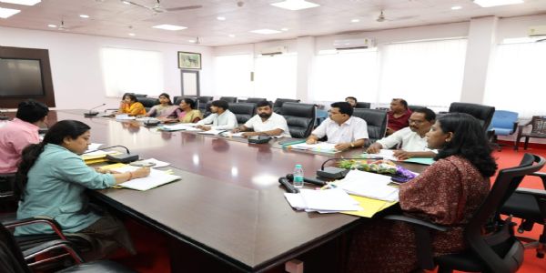 कस्तूरबा स्कूल में नामांकन से संबंधित जिला अनुमोदन समिति की बैठक