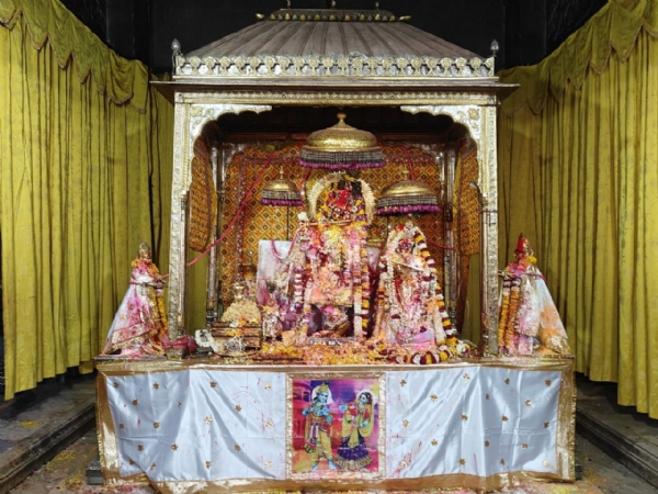 गोविंद देवजी मंदिर में नौ कुंडीय गायत्री महायज्ञ के साथ संस्कारोत्सव रविवार को